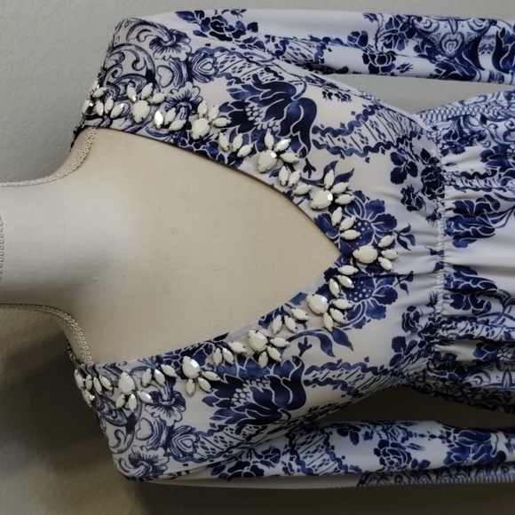 Boston Proper Blue White Floral Print Top V-Neckline Long Sleeve Embellishments - Picture 2 of 9